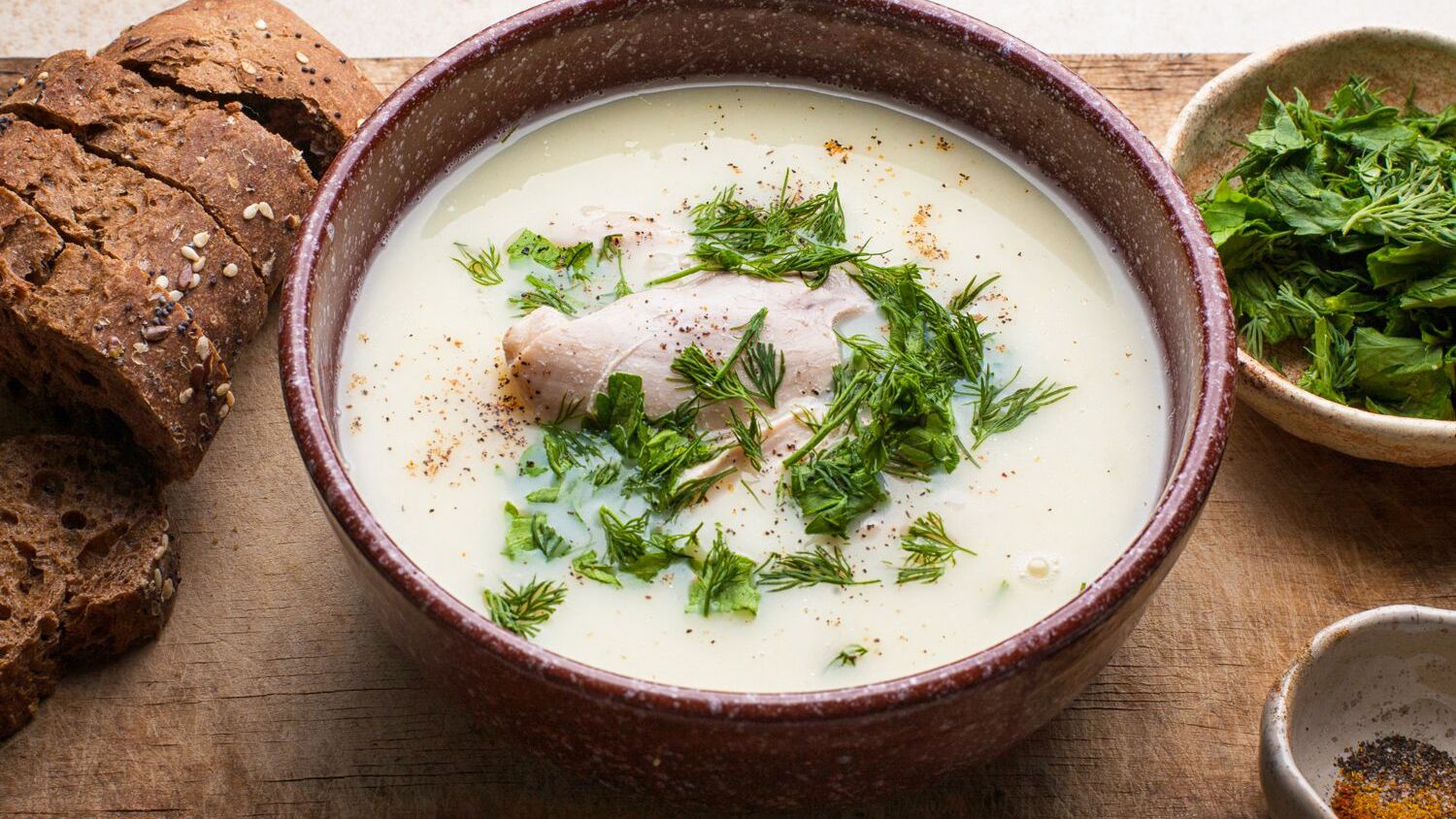 15 receta unike të supës me pulë të bërë në shtëpi